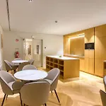 Palatial Πανσιόν
