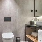 Palatial 4*